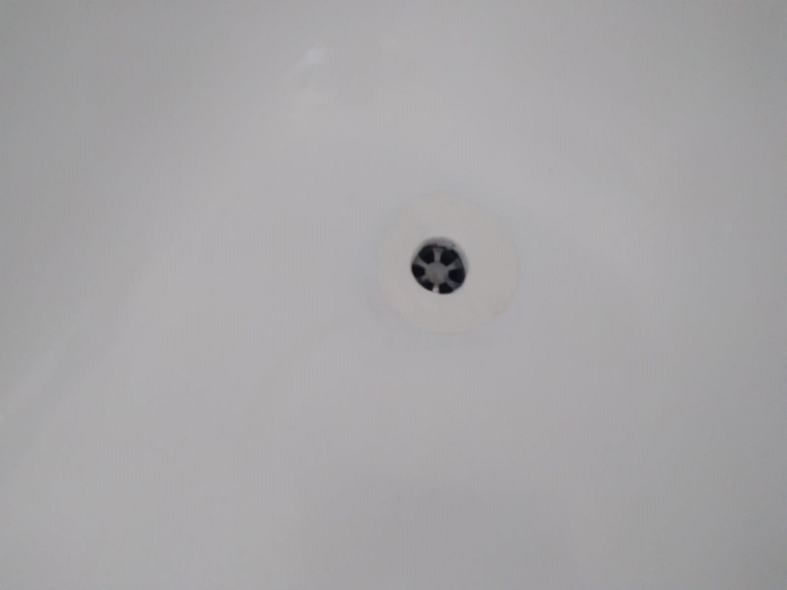 תיקון חלודה בניקוז המים באמבטיה