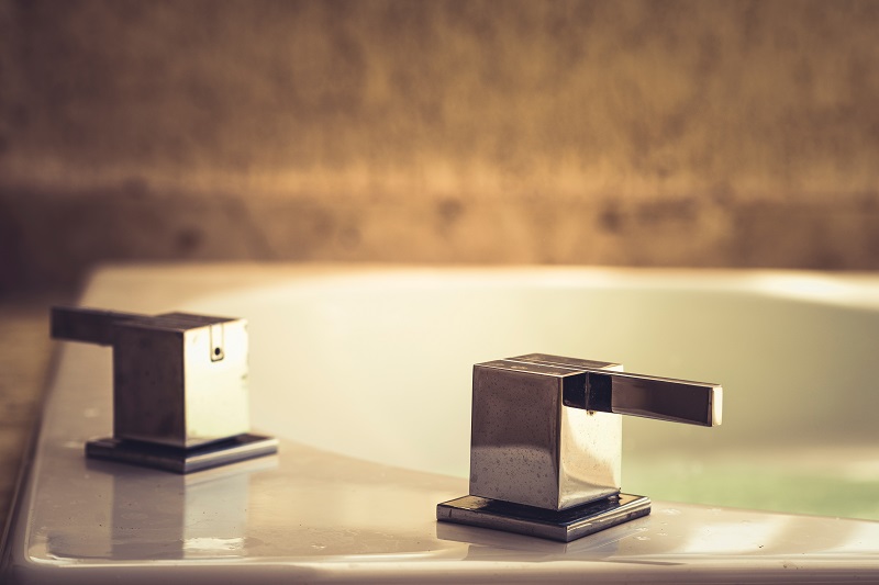 הלבשת אמבטיה מחיר – כל מה שאתם מוכרחים לדעת!